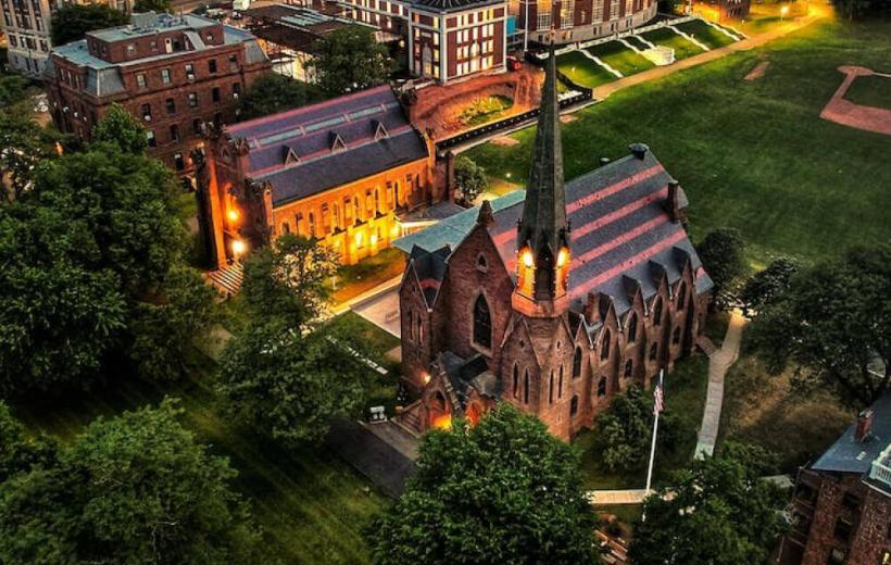 100% Connecticut 8 Nuits